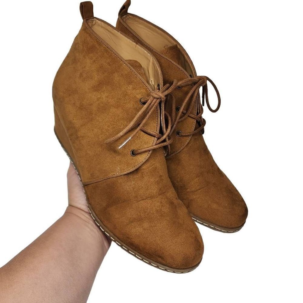 Franco Sarto Desert Wedge Chestnut Suede‎ Light Brown Booties Women's Size 8.5M